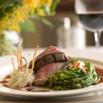 Dining & Entertainment